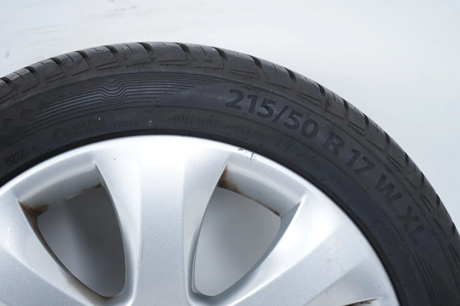 Opel Astra J Pneus d'été 215 50 17 pouces 7mm