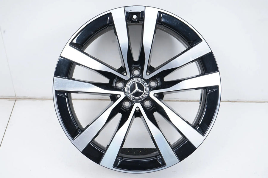 1 x Hliníkový disk Mercedes S Klasse W223 19 palců A2234013000 8,5J ET31,5