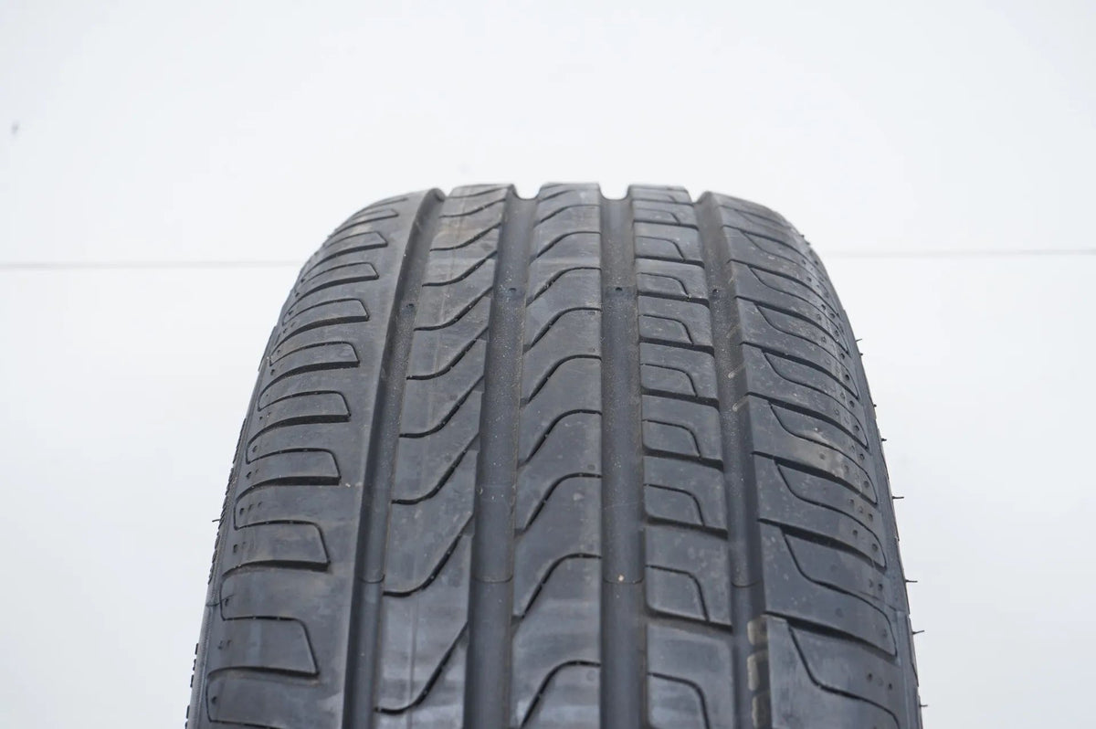1 x Sommerreifen Pirelli 225 45 18 Zoll DOT19 ca.7m MO RFT Detailansicht 4