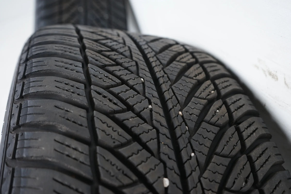 BMW řady 5 G30 G31 zimní pneumatiky zimní kola 245 45 18 palců 619 7mm 6861224 Detailní zobrazení 8