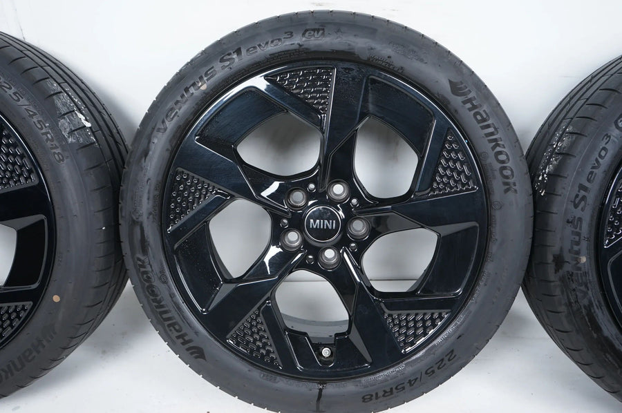 MINI Aceman J05 roues été pneus été 225 45 18 pouces 985 5A90F48