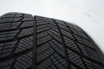 Audi TT TTS 8S Winterreifen Winterräder 245 40 18 Zol 8S0601025AN
