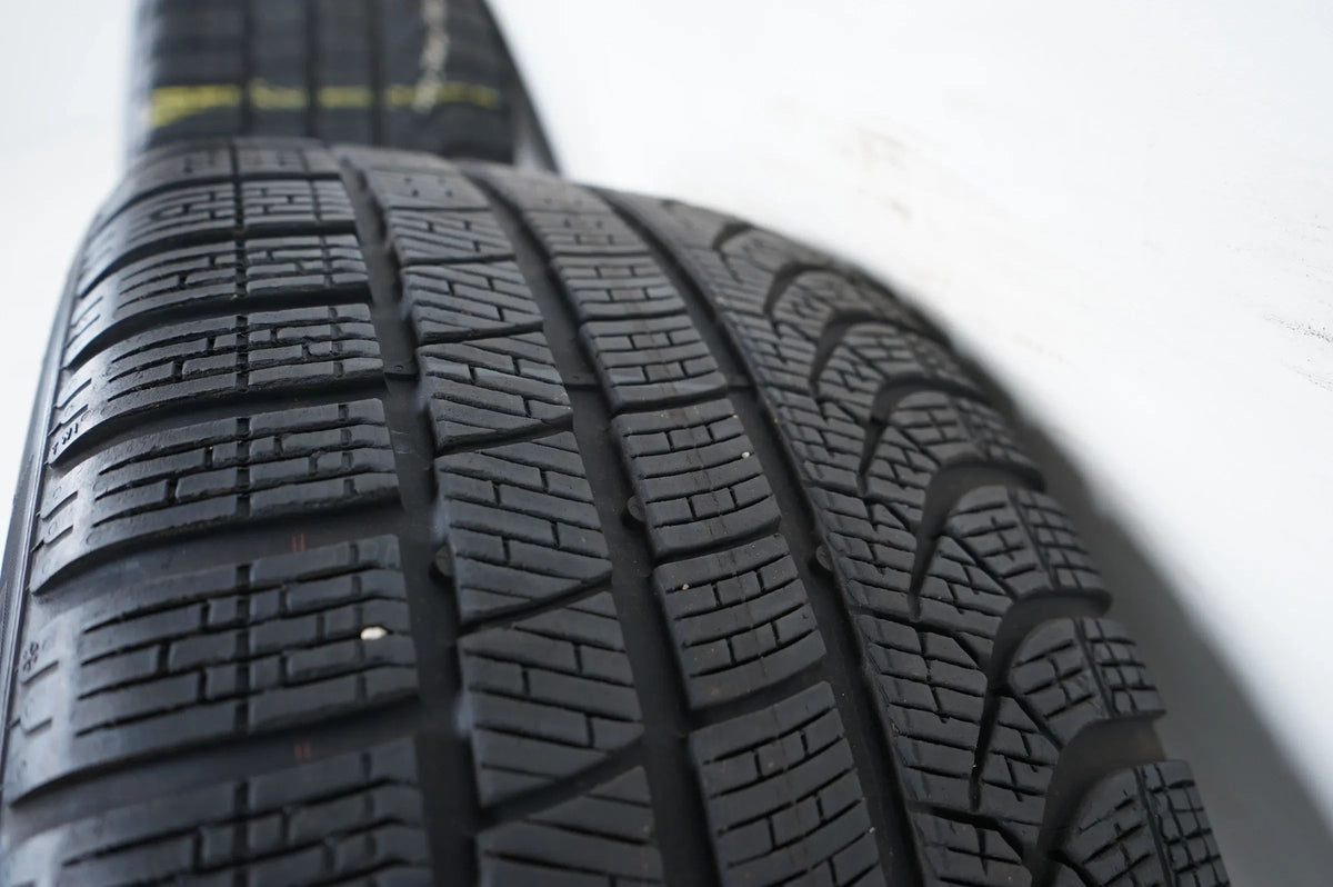 BMW M2 M3 M4 G80 G82 G87 vinterhjul vinterdæk 275 35 19 829M 8093844 8093845 Detaljevisning 9
