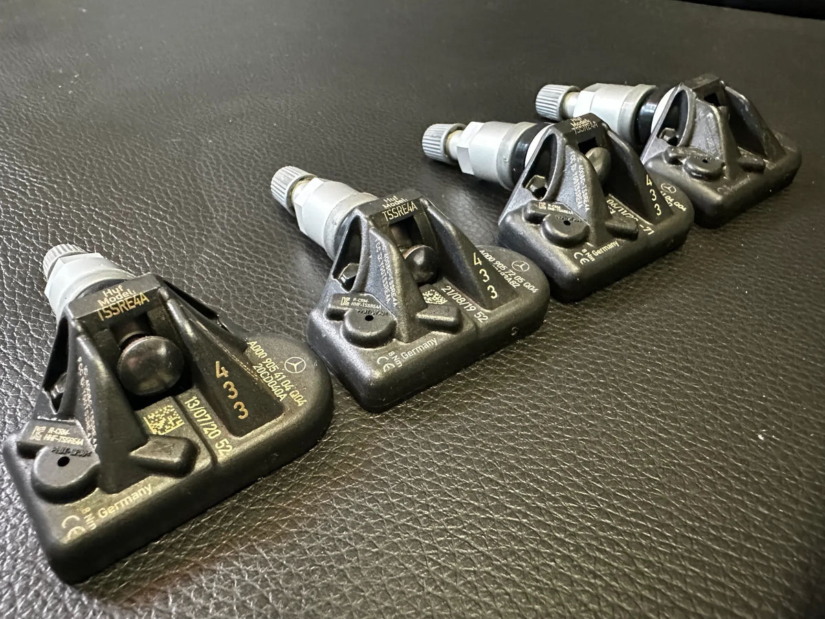 4x Original Mercedes A0009054104 Reifendrucksensoren RDK Sensoren Detailansicht 2
