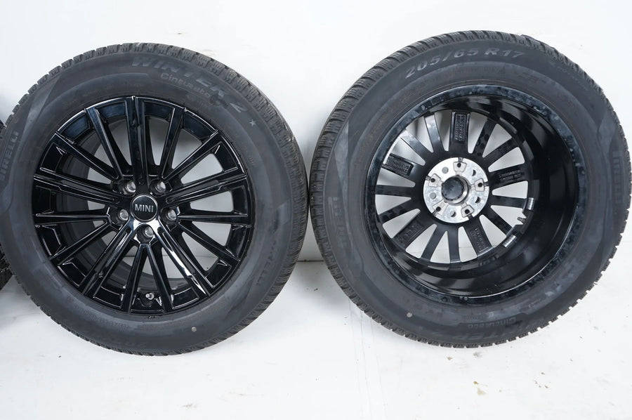 BMW X1 X2 U11 U10 roues hiver pneus hiver 205 65 17 pouces 5A094B2