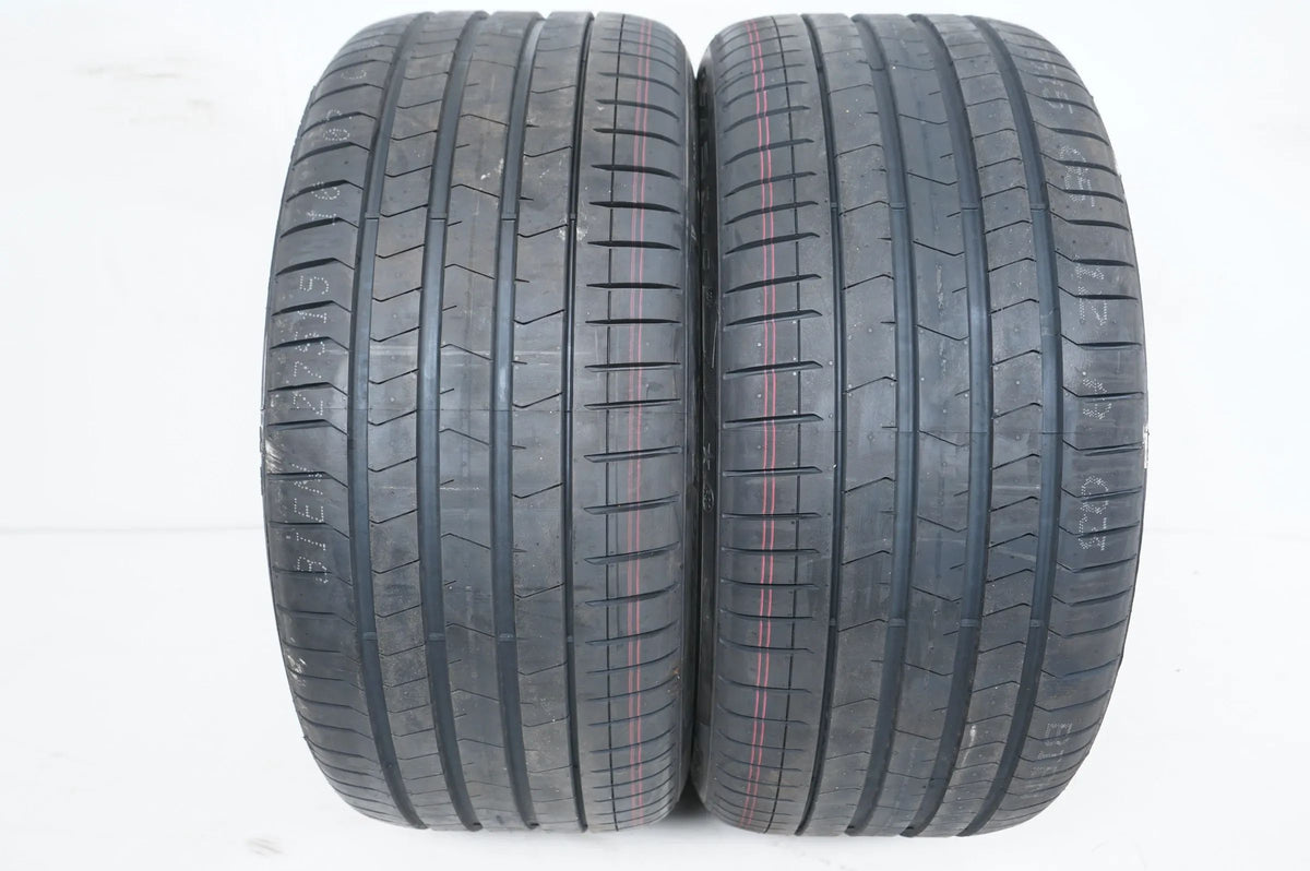 Nové Demo letní pneumatiky Pirelli 305 40 20 palců DOT23 BMW*RFT Detailní zobrazení 2