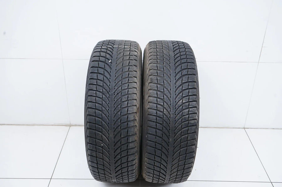 2x Michelin winter tires 235 65 17 inch DOT18 MO approx. 5 mm tread depth