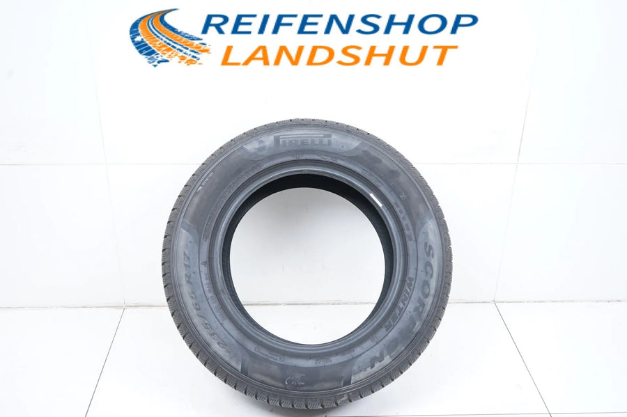 1x Winterreifen Pirelli 235 65 17 Zoll DOT20 MO ca.7 mm