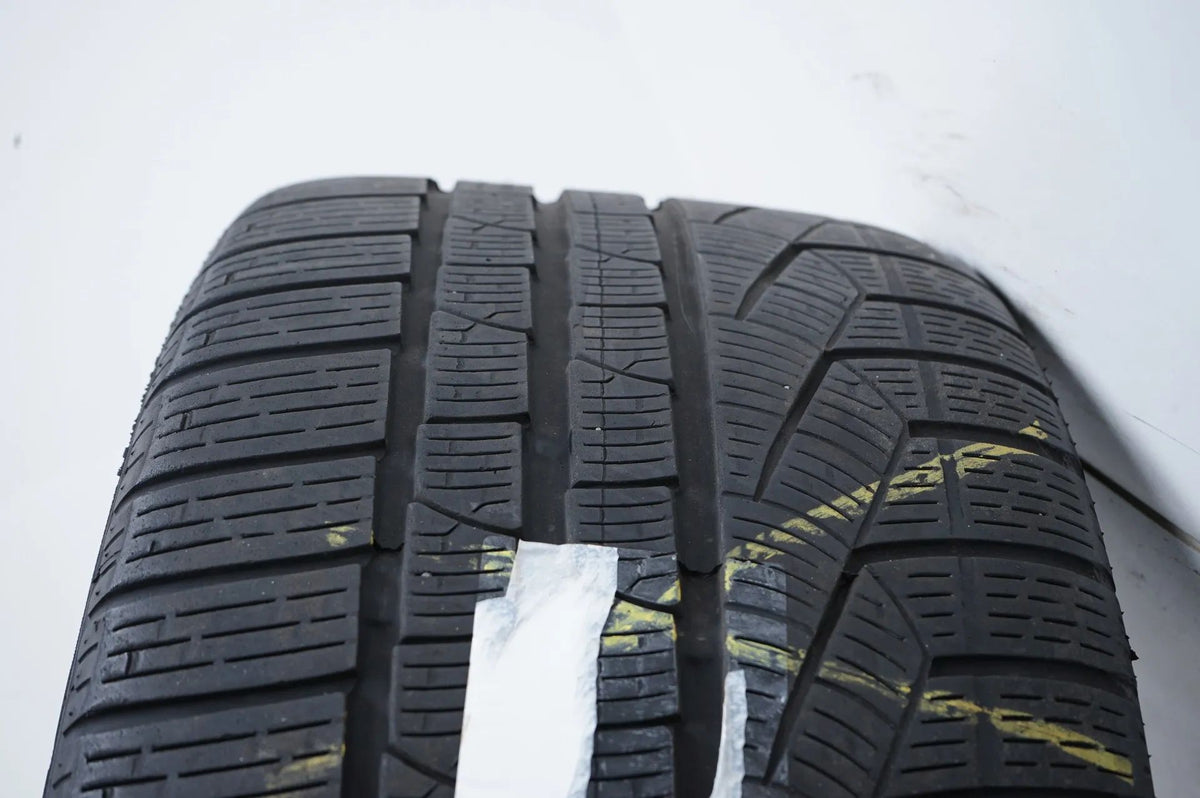 Mercedes C63 Coupe AMG W205 Winter Tires Winter Wheels 19 Inch Detailansicht 13