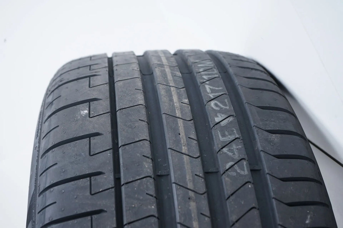 Mercedes GT X290 W290 AMG Winterräder mit neuen Winterreifen 19 Zoll