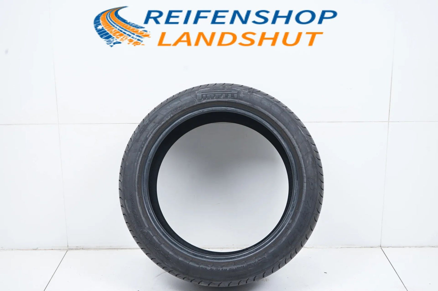 1x Pirelli summer tire 255 40 18 inch DOT15 MO approx. 7mm tread depth
