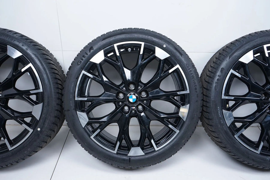 Like new BMW 1 Series F70 winter tires/wheels 225/40/19 inch 977M