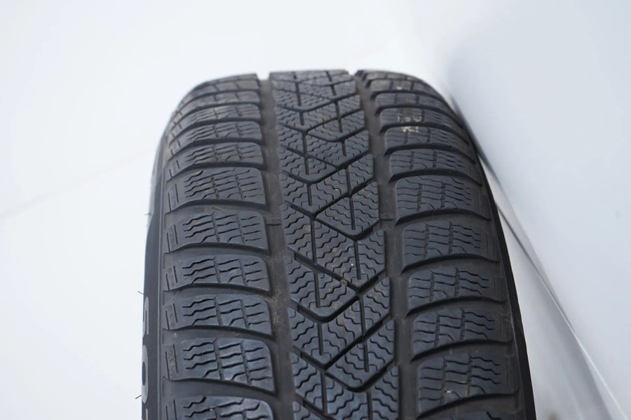 Pneus hiver et jantes hiver 16 pouces pour Mercedes Classe AB W177 B247