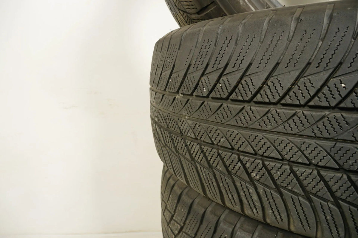 4 x Winterreifen Bridgestone 245 50 19 Zoll DOT18 Bmw* ca.5mm RFT Detailansicht 6