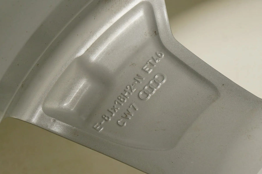Audi A3 S3 GY 8Y Winterreifen Winterräder 225 40 18 Zoll 8mm