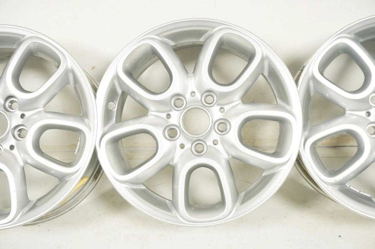MINI Cooper F55 F56 F57 Alufelgen 16 Zoll 494 6855103 6,5J Detailansicht 4