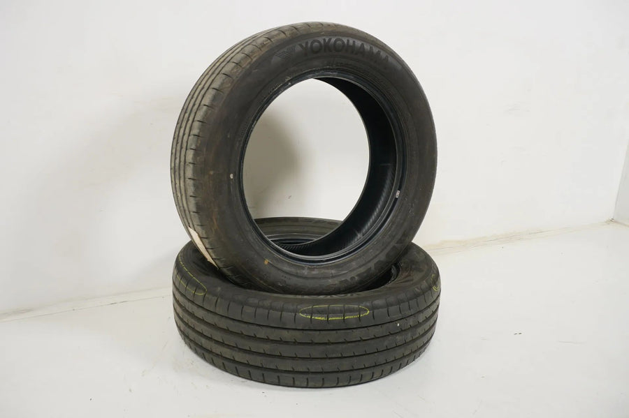 2 x Summer tires 225 60 18 inch Yokohama BMW* DOT17 approx. 7mm tread depth