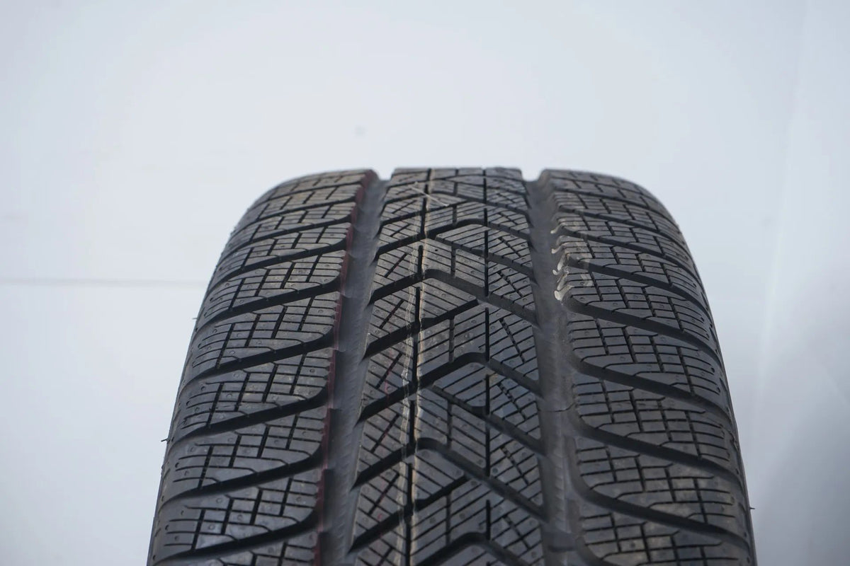 Original Mercedes EQC N293 19 inch alloy wheels winter tires 235 55 255 50 R19 7mm Detailansicht 9