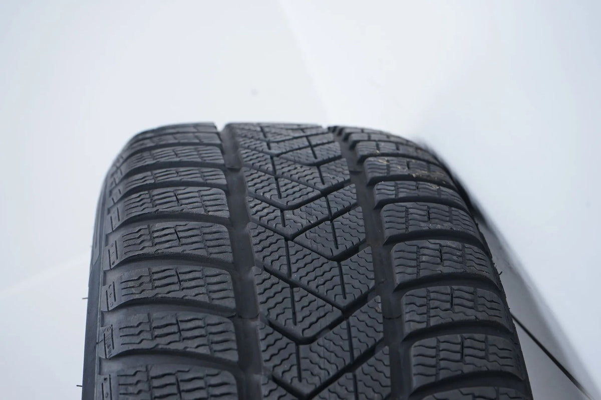 Mercedes E-Class S213 All Terrain Winter Wheels 245/45/19 inch Detailansicht 16