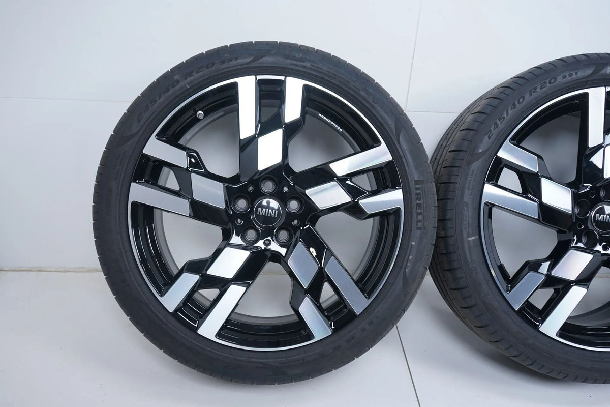 MINI Countryman U25 Bmw X1 U11 Winterräder mit neuen Winterreifen 245 40 20 Zoll
