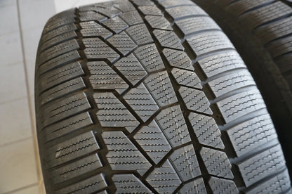 Jantes alu 19 pouces d'origine Porsche Taycan avec pneus hiver