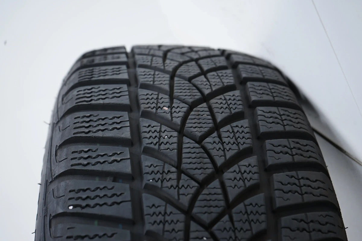 BMW 3 Series G20 G21 Winter Tires Winter Wheels 205/60 R16 inch Detailansicht 12