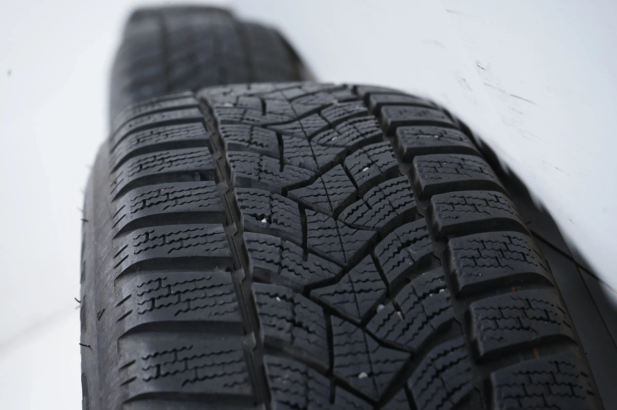 VW Volkswagen Passat 3G winter wheels winter tires 205 60 16 inch Detailansicht 10