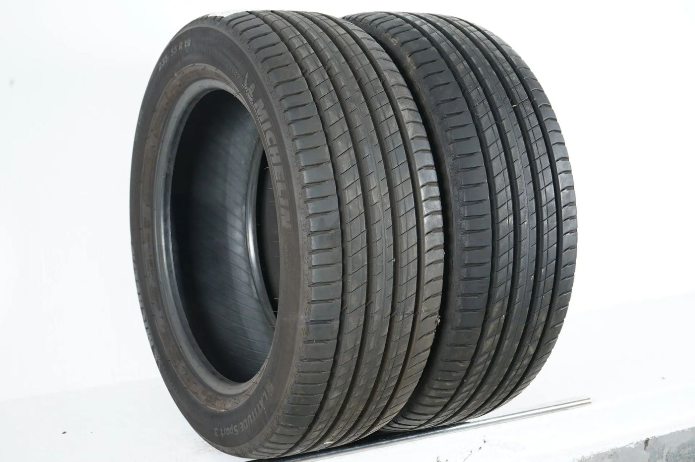 2 x Sommerreifen Michelin 235 55 19 Zoll DOT22 ca.6mm AO