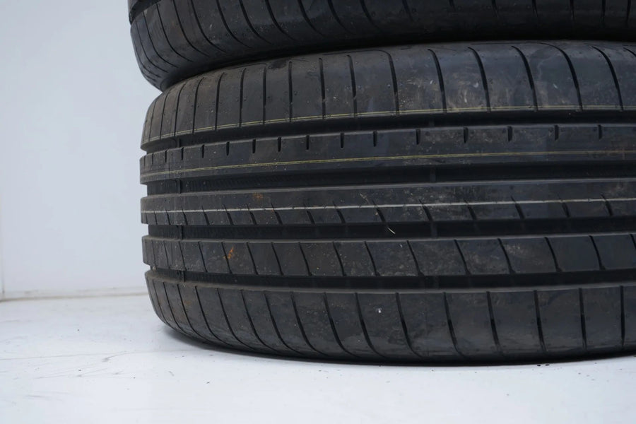 4x Goodyear summer tires 255/40 R18 DOT18 approx. 8 BMW* RFT
