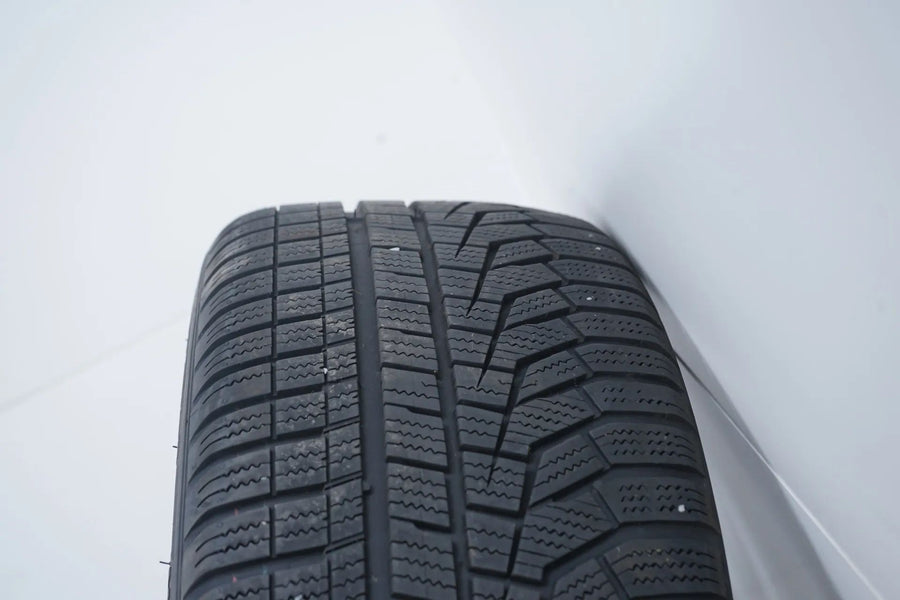 Mercedes A B Klasse W177 B247 Winterräder Winterreifen 18 Zoll