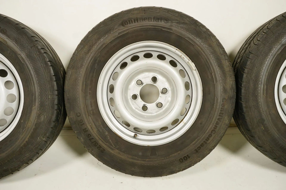 Mercedes Sprinter VW Crafter summer wheels 225 75 16C inch Detailansicht 5