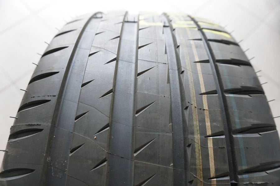 1 X 255 40 R18 99Y Pneu été Michelin Pilot Sport 4 ZP * RFT 2018 7mm