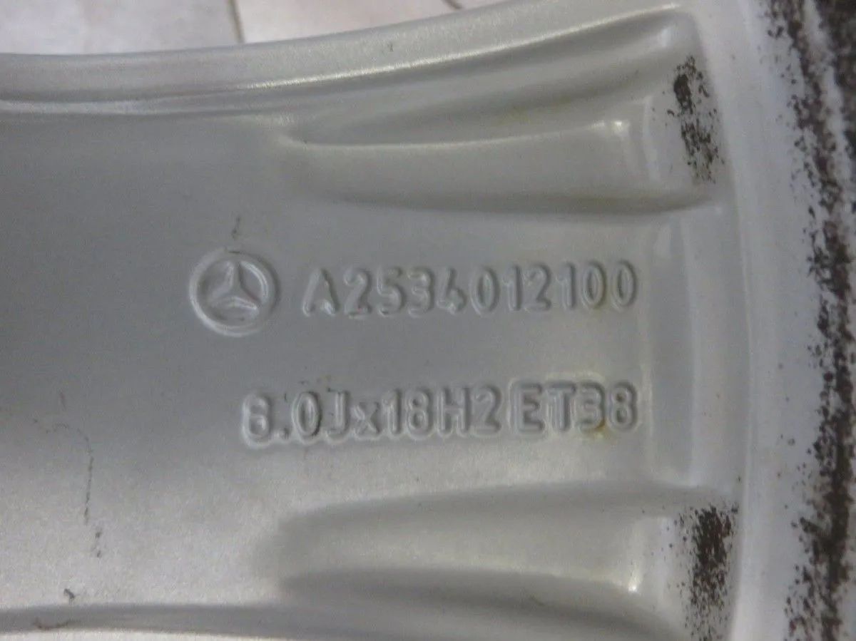 Original Mercedes GLC X253 C253 W253 18 Zoll Alufelgen Winterräder Winterreifen Detailansicht 7
