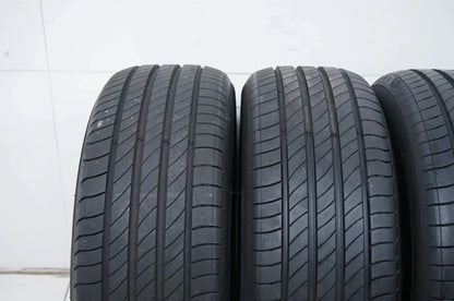 4 x pneus été Michelin Primacy 4 195 55 16 pouces DOT23 env.7mm