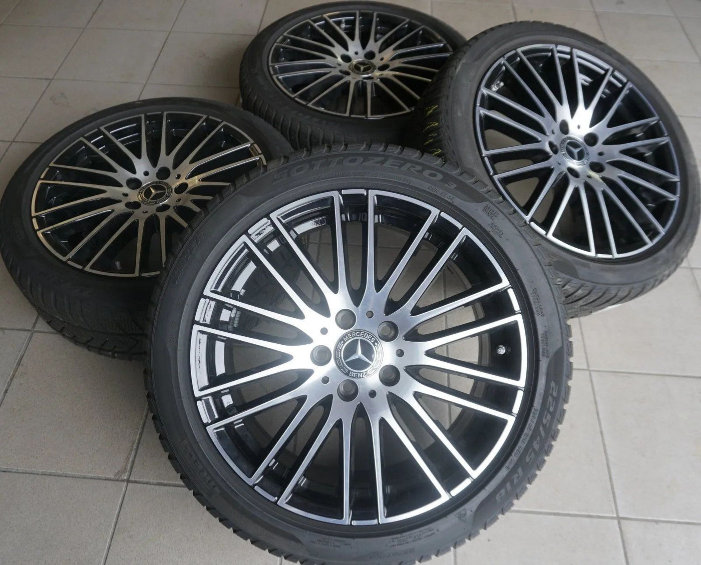 Original Mercedes C-Klasse W206 S206 18 Zoll Alufelgen Winterräder Winterreifen