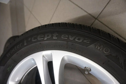 Jantes alu et pneus hiver d'origine Mercedes Classe A W177 Classe B CLA 205 55 R17