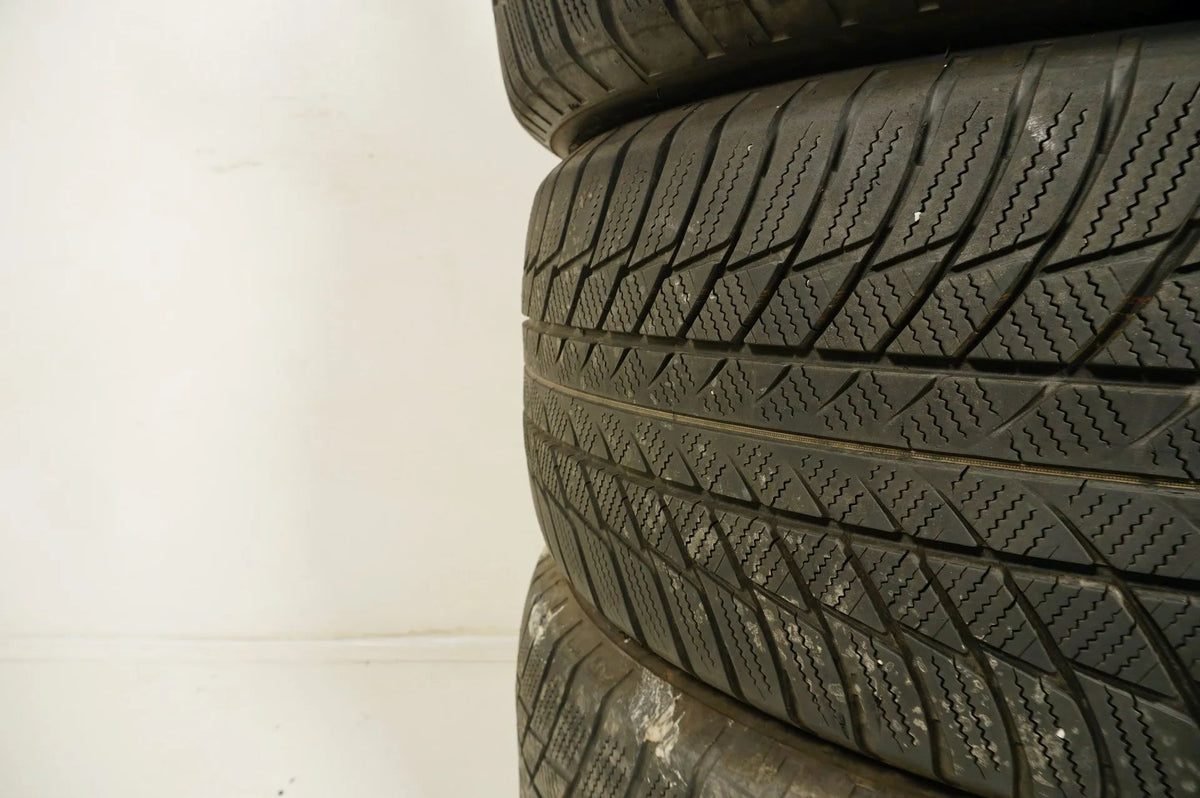4 x Winterreifen Bridgestone 245 50 19 Zoll DOT18 Bmw* ca.5mm RFT Detailansicht 7