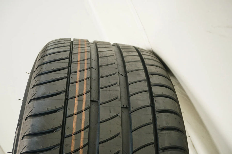 Neu BMW 5er G30 8er G14 G15 Allwetterräder mit neuen Allwetterreifen 18 Zoll