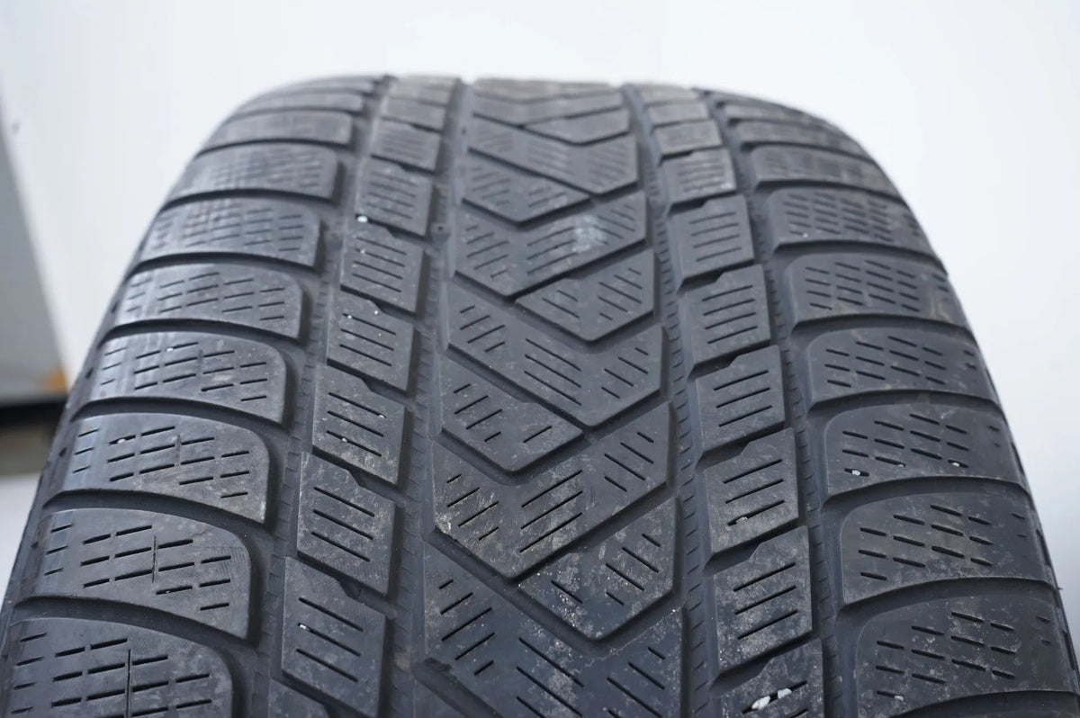2 x Winter tires 275 50 20 inch Pirelli DOT20 MO 4mm Detailansicht 6