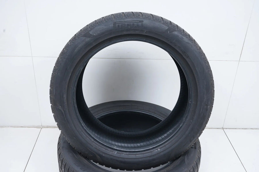 2x Pirelli winter tires 235 50 19 inch approx. 4 mm tread depth DOT19 MO