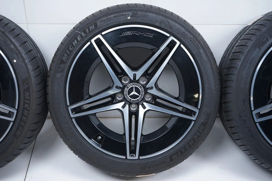 Mercedes C-Class Hybrid W206 AMG 18-inch summer wheels