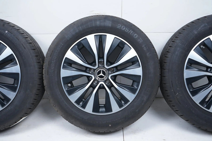Jantes et pneus été 16 pouces pour Mercedes Classe AB W177 B247