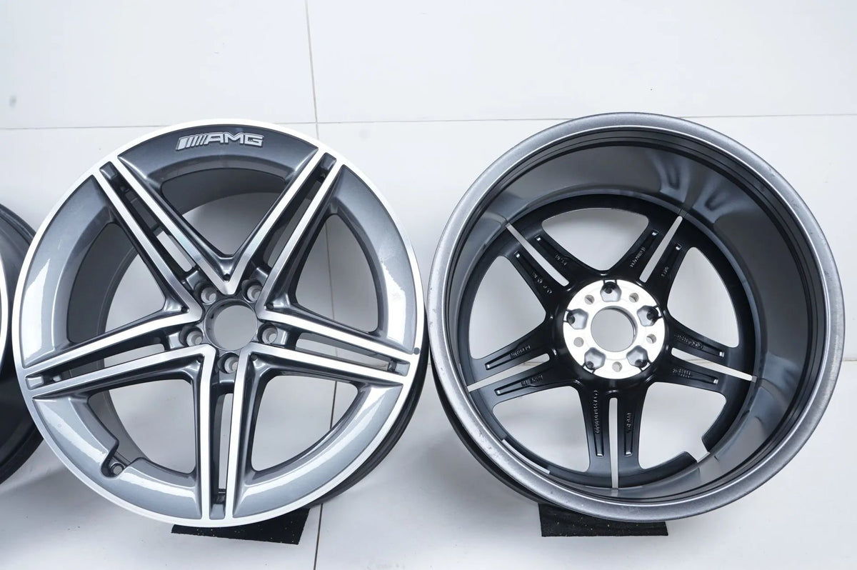 4x Mercedes AMG GT W290 X290 Alufelgen 20 Zoll A2904010400 0500 Detailansicht 16