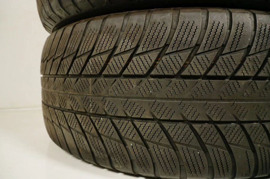4 x Winterreifen Bridgestone 245 50 19 Zoll  DOT19 ca.4-5mm BMW