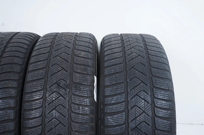 4 x Winterreifen Pirelli 225/45 R18 18 Zoll DOT21 ca.4mm MO