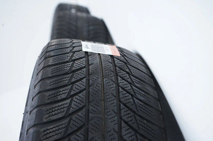Pneus/jantes hiver Audi Q3 83A F3 215/65/17 pouces