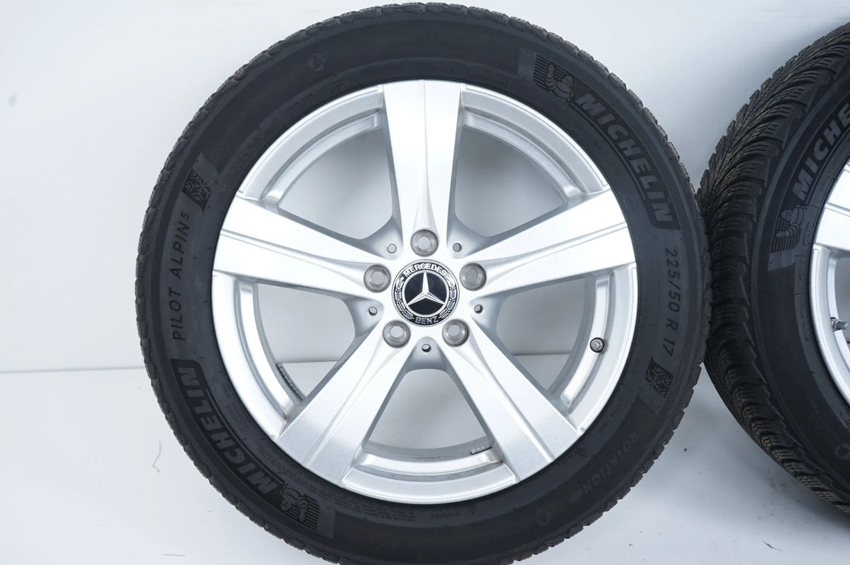 Pneus hiver et jantes hiver 17 pouces pour Mercedes Classe C Hybride W206 Detailansicht 3