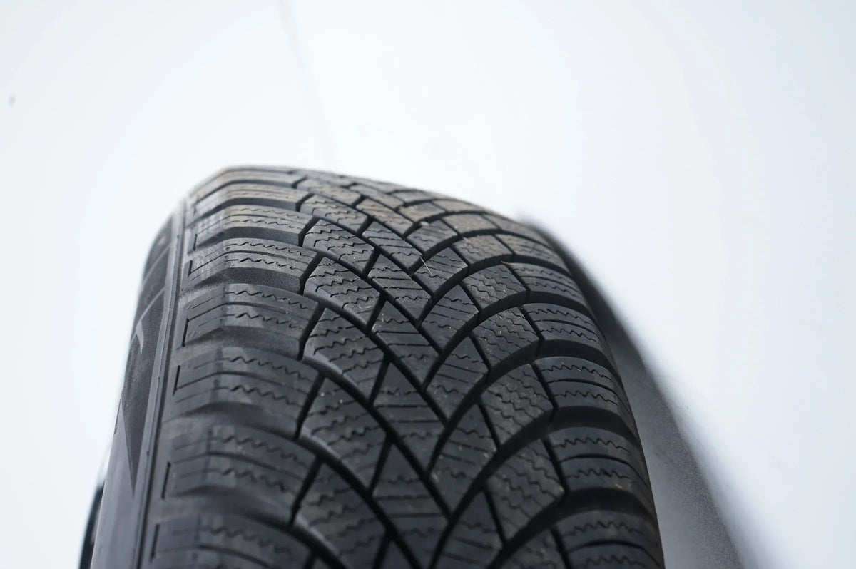 Hyundai i20 Winterräder Winterreifen 185 65 15 Zoll 7mm 4x100 Detailansicht 12