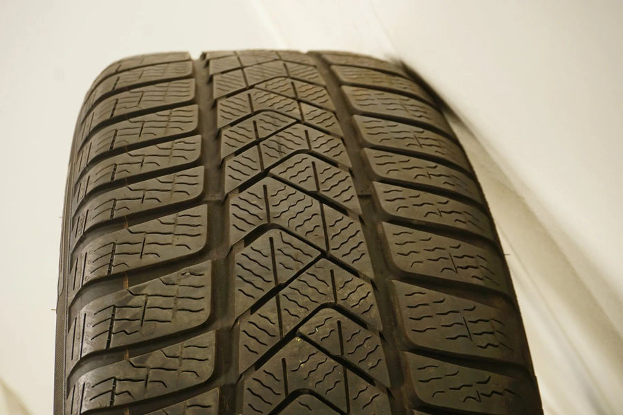 Mercedes C-Class W206 winter tires/wheels 225/45/18 inch
