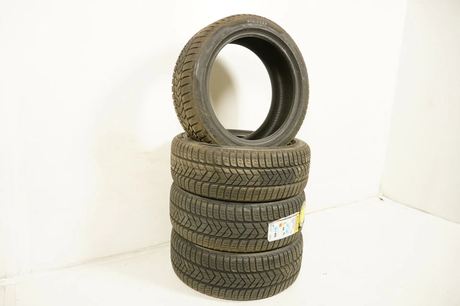 4x New Demo Winter Tires Pirelli 235 45 19 inch DOT18 MO